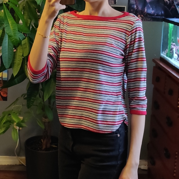 Slim red grey stripe crewneck sweater - Picture 4 of 9